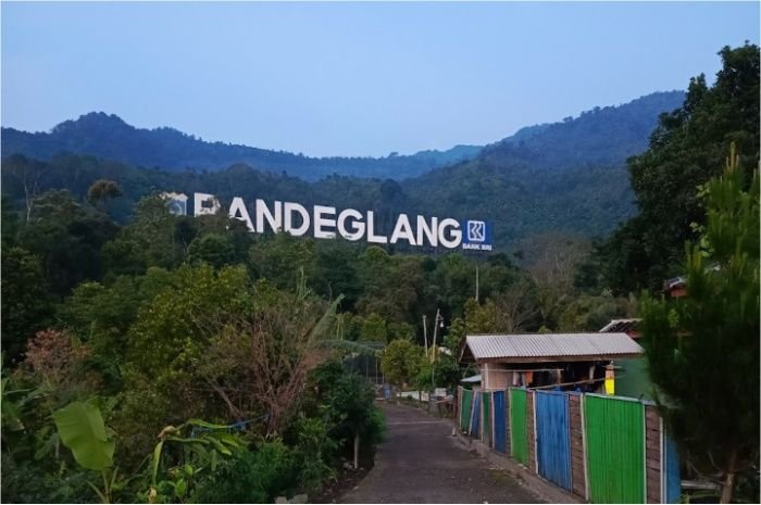 Kabupaten Pandeglang Merupakan Daerah Beriklim Tropis dengan Suhu Udara Rata-rata antara 20-31 Derajat Celcius