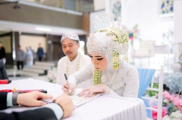 Syarat dan Biaya Nikah di KUA Tahun 2024, Calon Pengantin Harus Tahu! 5 warga Banten menikah