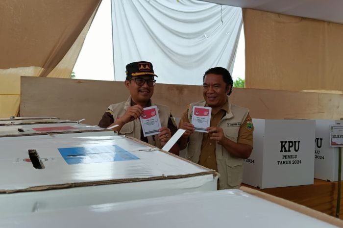 Nyoblos di TPS yang Sama, Pj Gubernur Banten dan Kajati Banten Hanya Dapat Satu Surat Suara