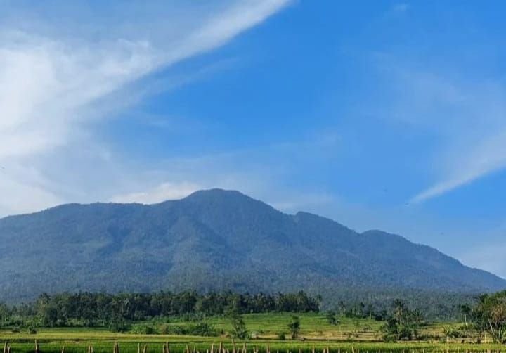 Pecinta Alam Wajib Tahu! Fakta Menarik Gunung Karang di Pandeglang yang Belum Banyak Diketahui
