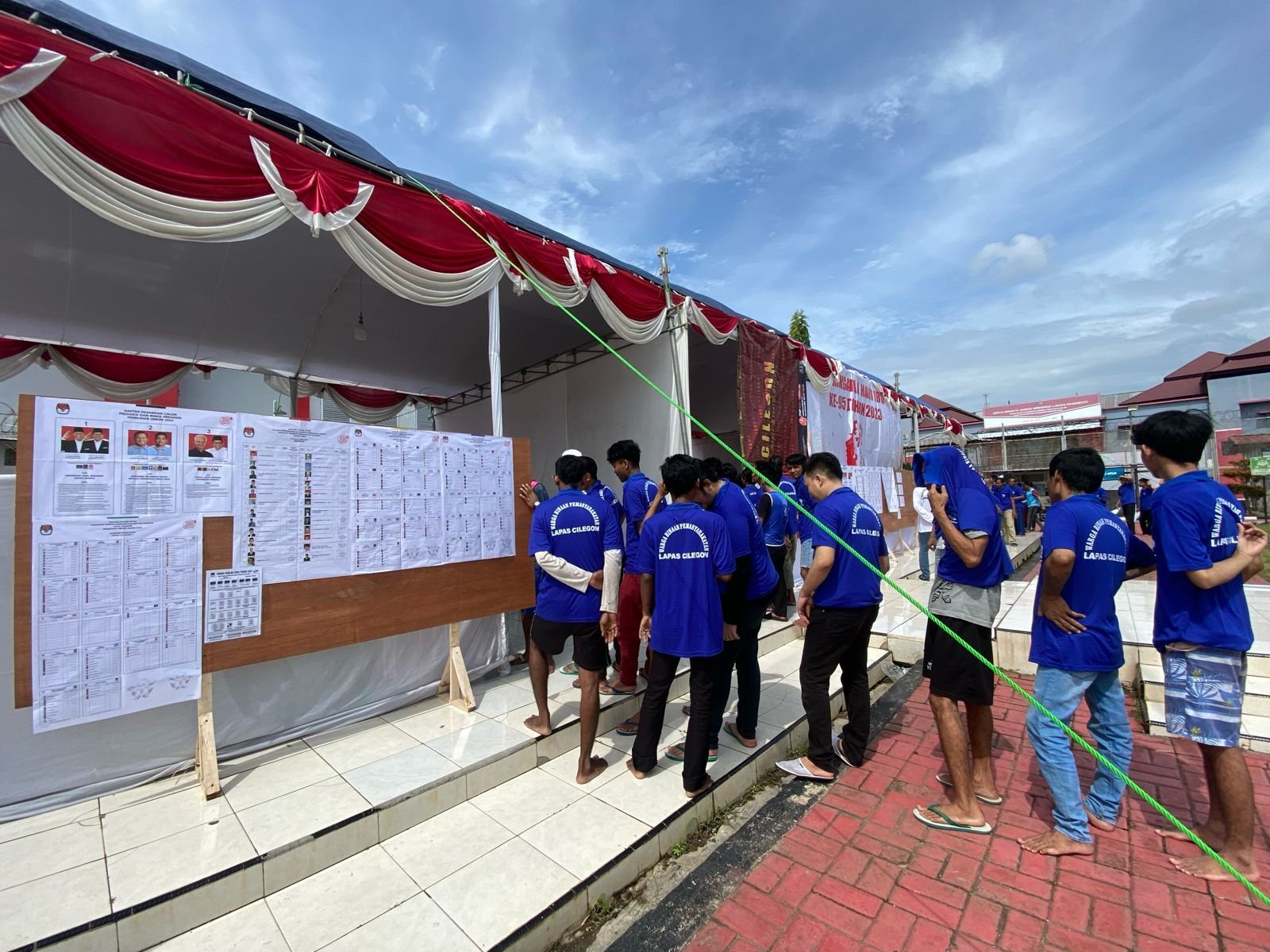 Sempat Terjadi Keributan, Bawaslu Sebut Antrean Panjang Buat Pemilih Mengeluh