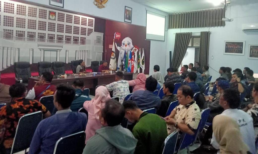 Sirekap Bermasalah, Rekapitulasi Hasil Pemilu di Lebak Ditunda