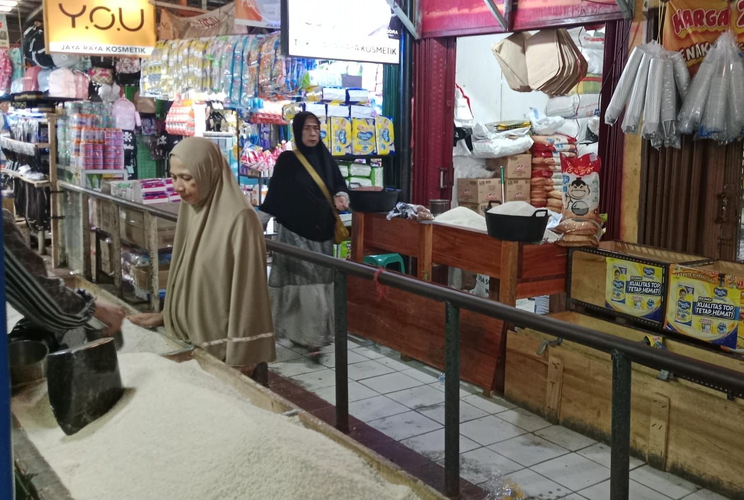 Harga Beras di Pasar Rangkasbitung Terus Meroket Mencapai Rp18 Ribu Perliter 8 Harga Beras di Pasar Rangkasbitung Terus Meroket Mencapai Rp18 Ribu Perliter