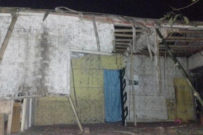 Rumah Ambruk, Warga di Rangkasbitung Butuh Bantuan, Kondisinya Memilukan