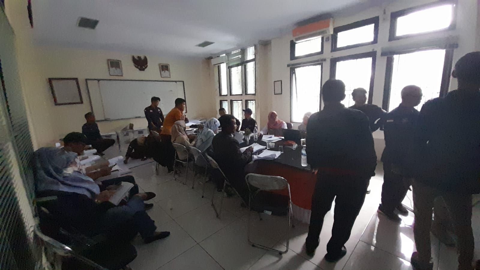 Pleno PPK Purwakarta Mulai di Panel, Rekapitulasi Dua Kelurahan Digeber