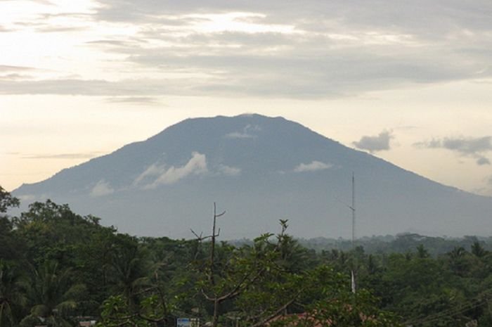 Apakah Gunung Karang di Pandeglang Bisa Meletus? Begini Jawabannya