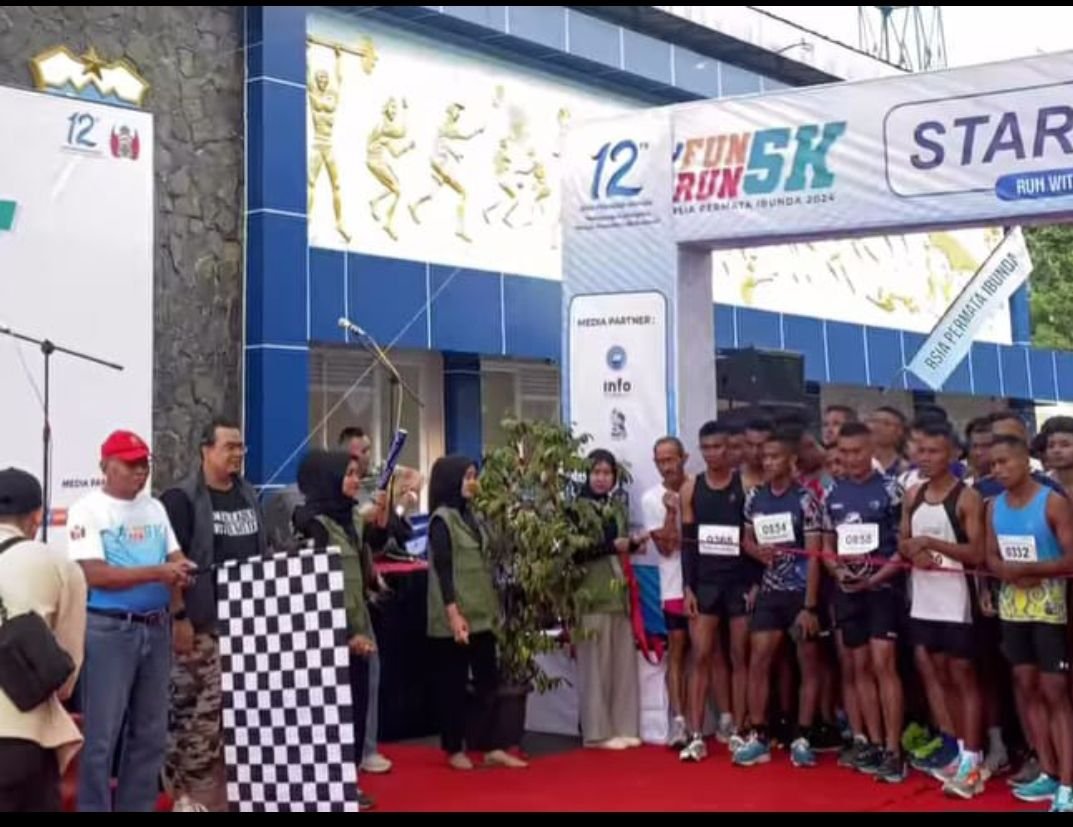 Peserta Fun Run RSIA Permata Ibunda 2024 Melintasi Jalan Rusak dan Berlubang