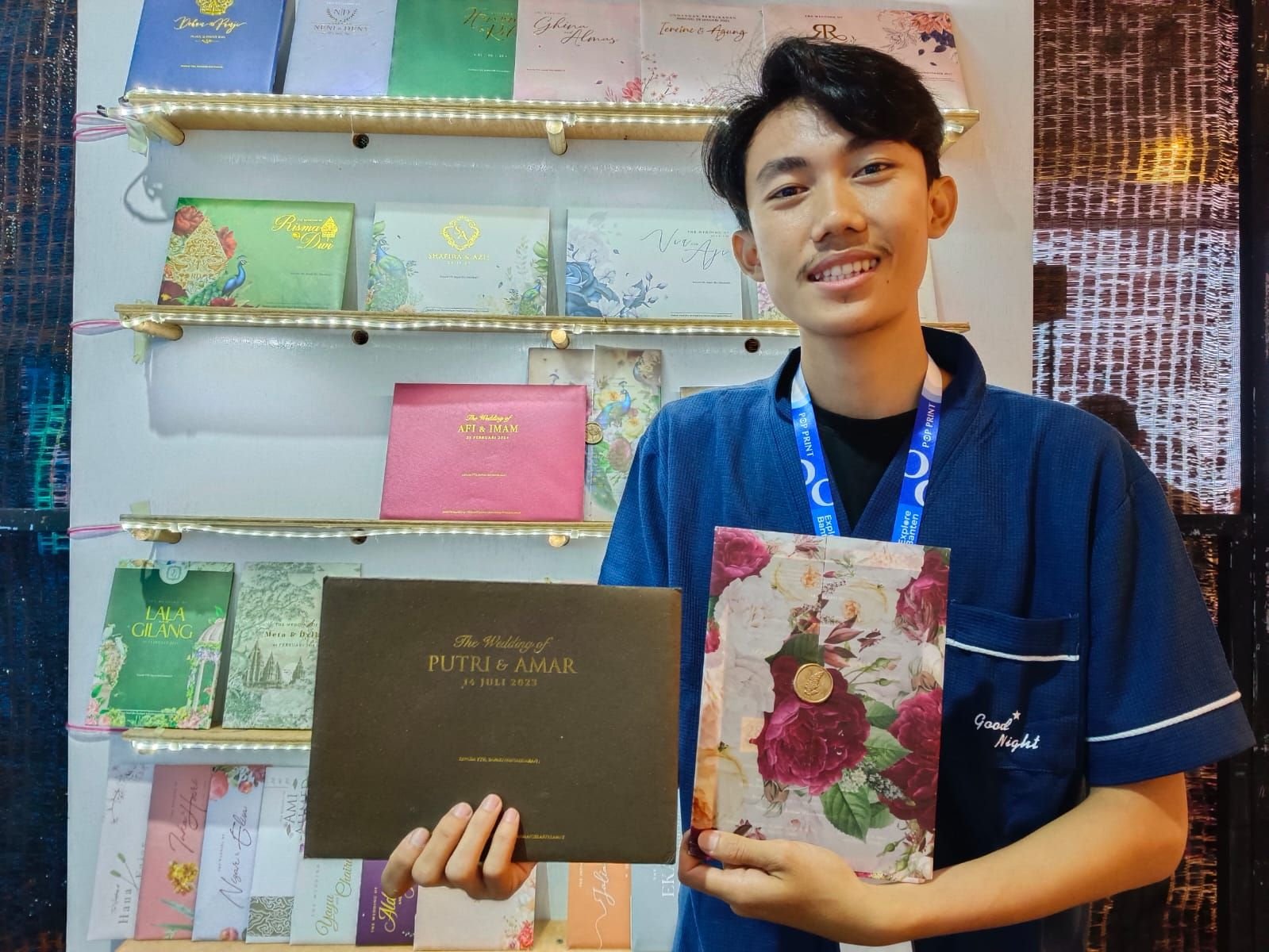 Jasa Cetak Kartu Undangan Pop Print Berikan Layanan Pengiriman se-Indonesia