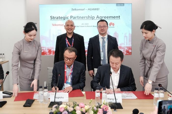 Eksplorasi Teknologi Fiber, Telkomsel Gandeng Huawei Perkuat Jaringan 5G di Indonesia 3 Eksplorasi Teknologi Fiber, Telkomsel Gandeng Huawei Perkuat Jaringan 5G di Indonesia