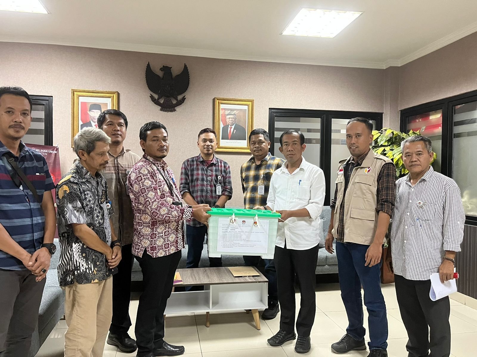 Waduh! Partisipasi Pemilih Pemilu 2024 di Pandeglang Tak Sesuai Target 2 Waduh! Partisipasi Pemilih Pemilu 2024 di Pandeglang Tak Sesuai Target