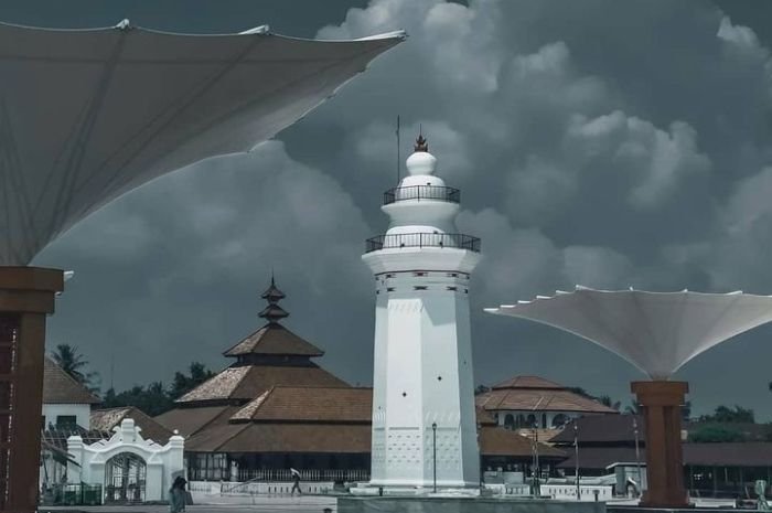 Hati Jadi Adem dan Tenang, 4 Destinasi Wisata di Banten yang Cocok Dikunjungi saat Ramadhan 2 Hati Jadi Adem dan Tenang, 4 Destinasi Wisata di Banten yang Cocok Dikunjungi saat Ramadhan