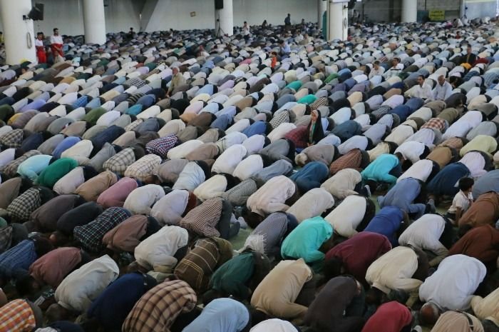 3 Solusi Jika Sholat Tarawih di Masjid Terasa Terlalu Cepat 1 3 Solusi Jika Sholat Tarawih di Masjid Terasa Terlalu Cepat