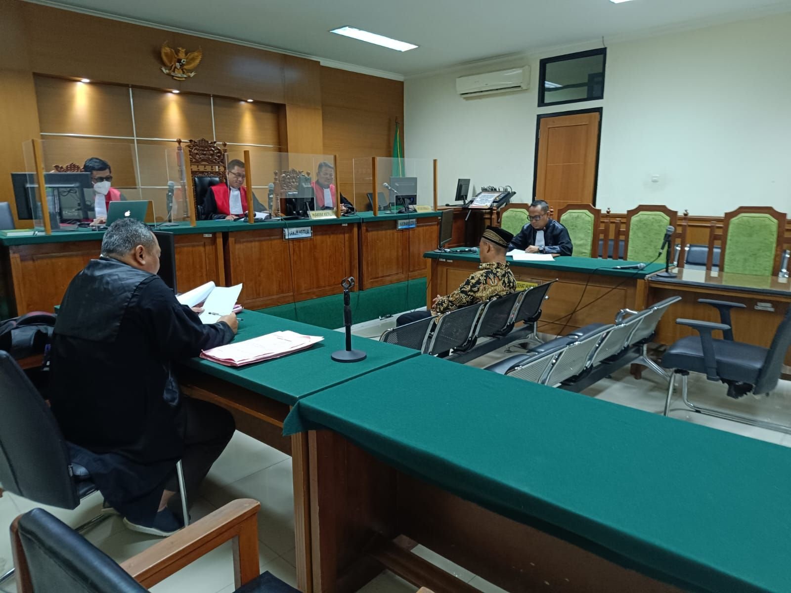 Mantan Kades Bendung Didakwa Jual Tanah Negara di Kampung Sirukem 2 Mantan Kades Bendung Didakwa Jual Tanah Negara di Kampung Sirukem