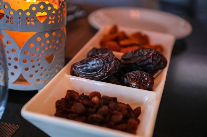 Jangan Asal! Begini Cara Nabi Buka Puasa dengan Kurma, Ayo Praktikkan di Ramadhan 2024 Ini 1 Jangan Asal! Begini Cara Nabi Buka Puasa dengan Kurma, Ayo Praktikkan di Ramadhan 2024 Ini