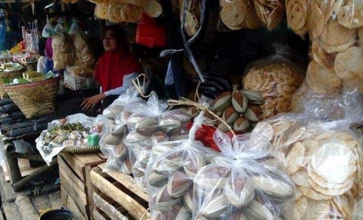 Diburu Saat Ramadan, Omzet Pengusaha Gula Aren di Lebak Melejit 5 Diburu Saat Ramadan, Omzet Pengusaha Gula Aren di Lebak Melejit