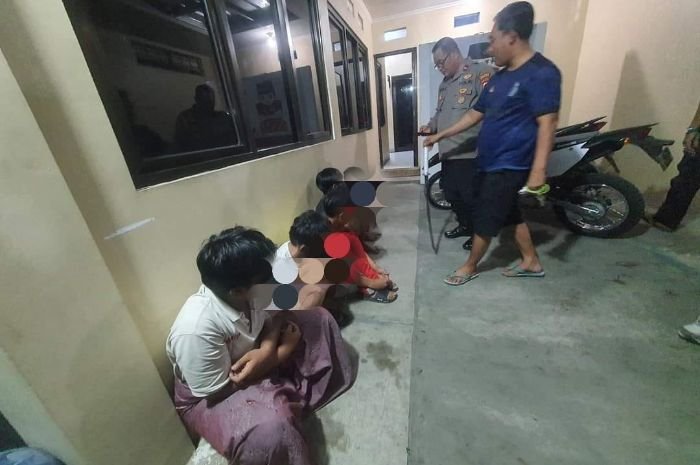 Si Paling Jago, 2 Remaja di Kabupaten Serang Kini Jadi Tersangka Kepemilikan Senjata Tajam