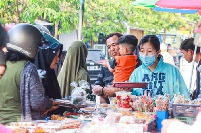 Perajin Kue Kering di Lebak Kebanjiran Order di Ramadhan, Sudah Full Booking Ratusan Toples