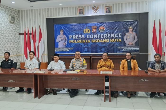 Admin Grup Telegram Penistaan Agama Belum Dijadikan Tersangka, Polisi Ungkap Penyebabnya 1 Admin Grup Telegram Penistaan Agama Belum Dijadikan Tersangka, Polisi Ungkap Penyebabnya