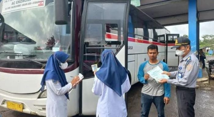 Jelang Mudik Lebaran, Kepala Terminal Mandala Cek Kelayakan Kendaraan