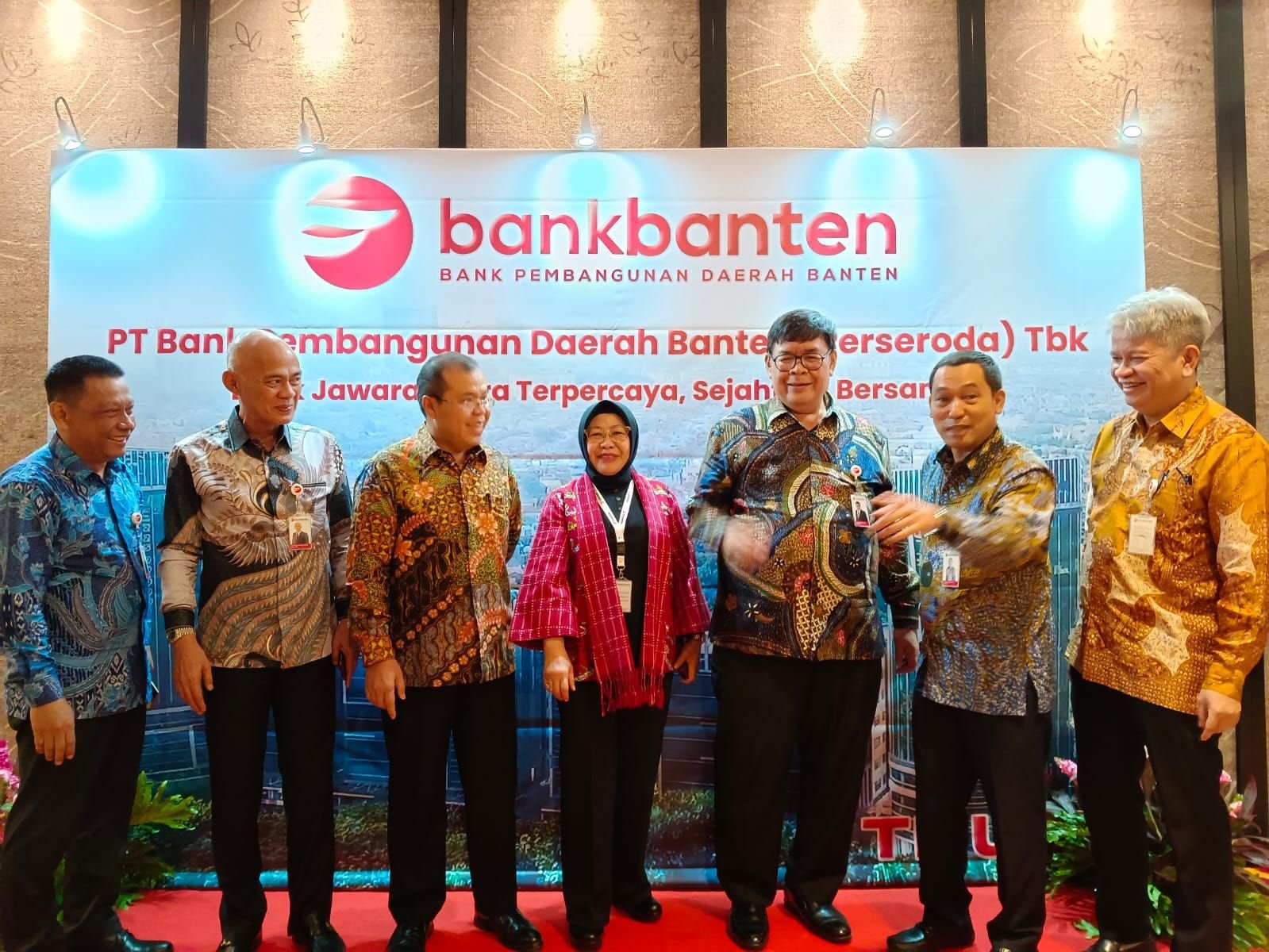 Duh, Mau Bagi-bagi ke Pemda Harga Saham Bank Banten Malah Anjlok 18,89 Persen 10 Duh, Mau Bagi-bagi ke Pemda Harga Saham Bank Banten Malah Anjlok 18,89 Persen