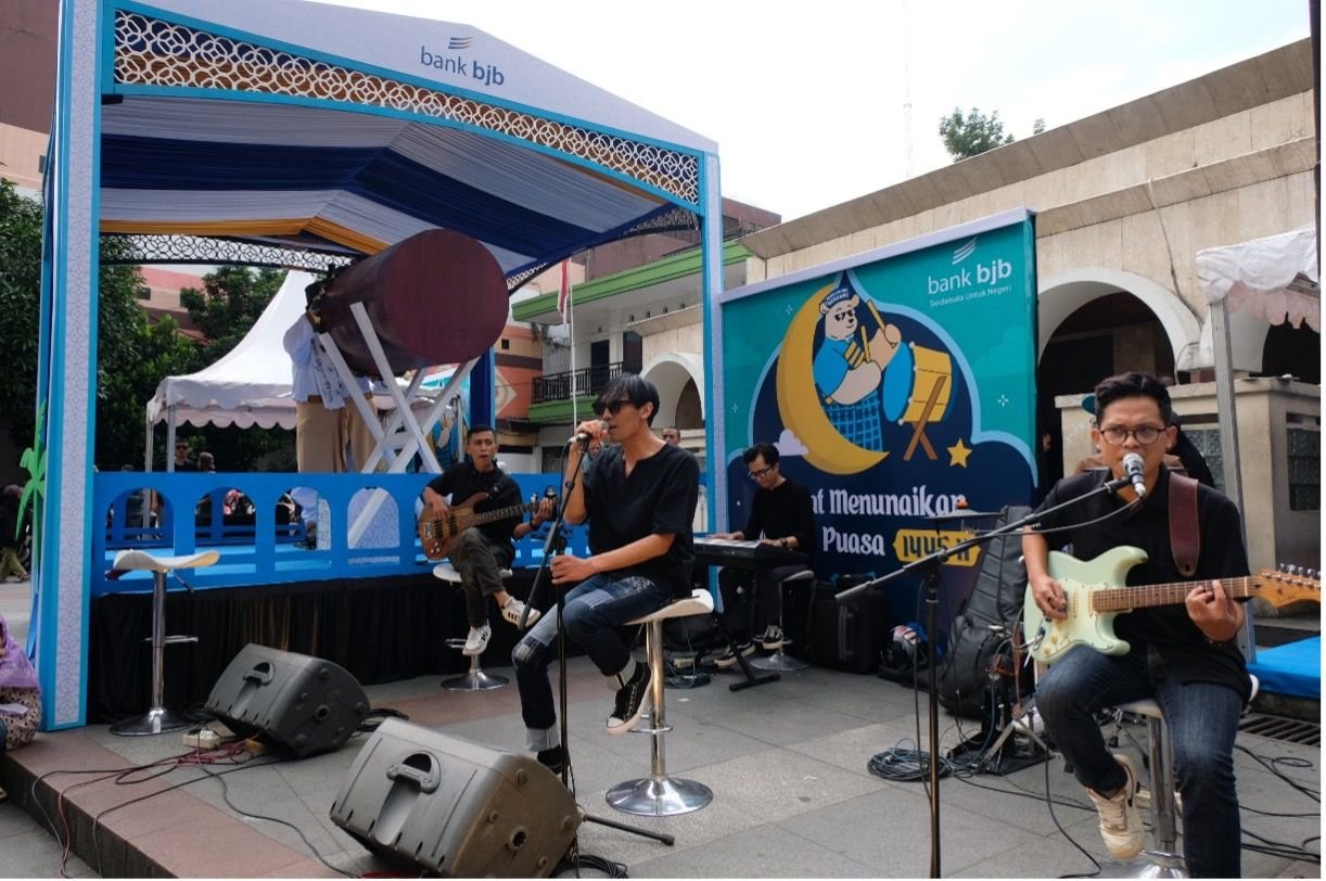 Bank BJB Hidupkan Tradisi Haji Geyot untuk Meriahkan Ramadhan dan Jelang Buka Puasa