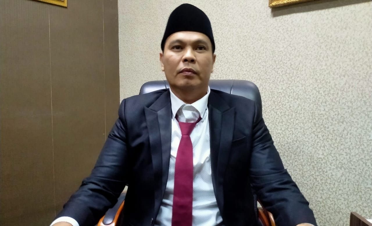 Ketua DPRD Budi Rustandi Maju di Pilkada Kota Serang 2024, Siap Tantang Syafrudin 2 Ketua DPRD Budi Rustandi Maju di Pilkada Kota Serang 2024, Siap Tantang Syafrudin