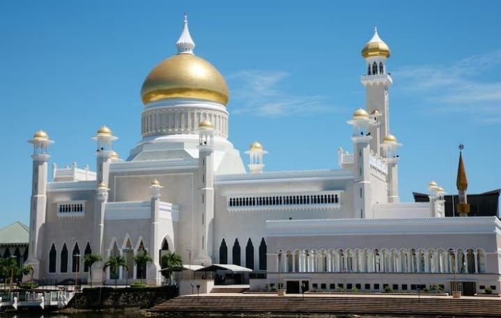 Penduduknya Penganut Agama Islam Terbanyak di Banten, Ternyata Kabupaten Tangerang Hanya Miliki Masjid Segini