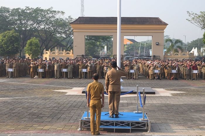 Sampai Puluhan Ribu, 4 Daerah dengan Jumlah PNS Terbanyak di Banten, Ada yang Tahu di Mana? 5 Sampai Puluhan Ribu, 4 Daerah dengan Jumlah PNS Terbanyak di Banten, Ada yang Tahu di Mana?
