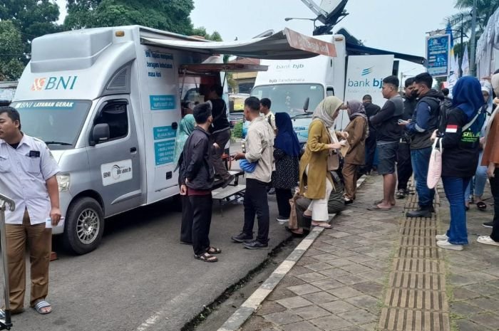 Syaratnya Daftar Online, tapi Warga di Pandeglang Tetap Bisa Ikut Penukaran Uang Baru dari BI
