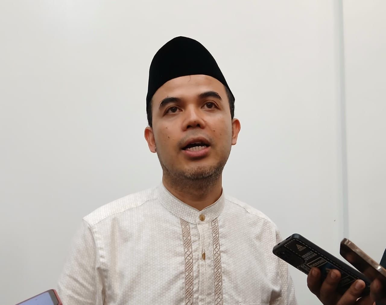 Kuota Sekolah Negeri Terbatas, Anggota DPRD Provinsi Banten Dede Rohana Dorong Gratiskan Sekolah Swasta 6 Kuota Sekolah Negeri Terbatas, Anggota DPRD Provinsi Banten Dede Rohana Dorong Gratiskan Sekolah Swasta