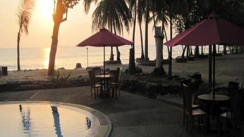 Rekomendasi Penginapan Murah di Dekat Pantai Anyer, Liburan Gak Bikin Kantong Jebol 1 Rekomendasi Penginapan Murah di Dekat Pantai Anyer, Liburan Gak Bikin Kantong Jebol