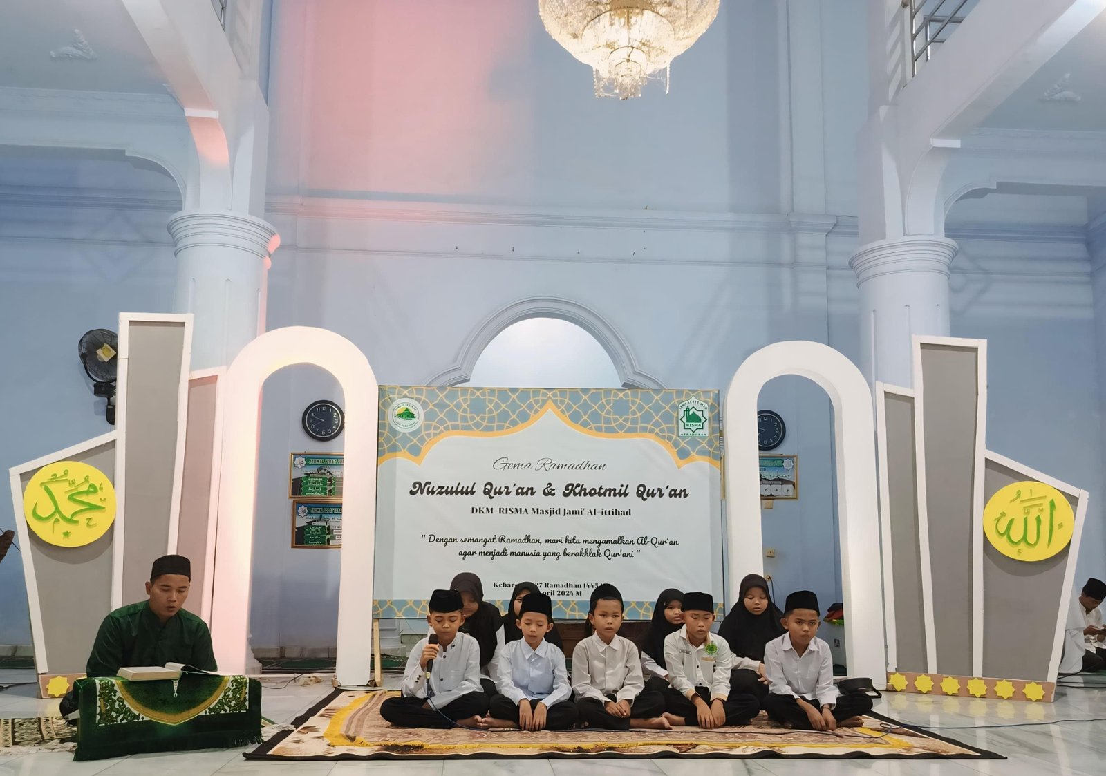 Perayaan Nuzulul Quran dan Khotmil Quran di Masjid Jami Al Ittihad Kebarosan Disambut Antusias Warga 5 Perayaan Nuzulul Quran dan Khotmil Quran di Masjid Jami Al Ittihad Kebarosan Disambut Antusias Warga