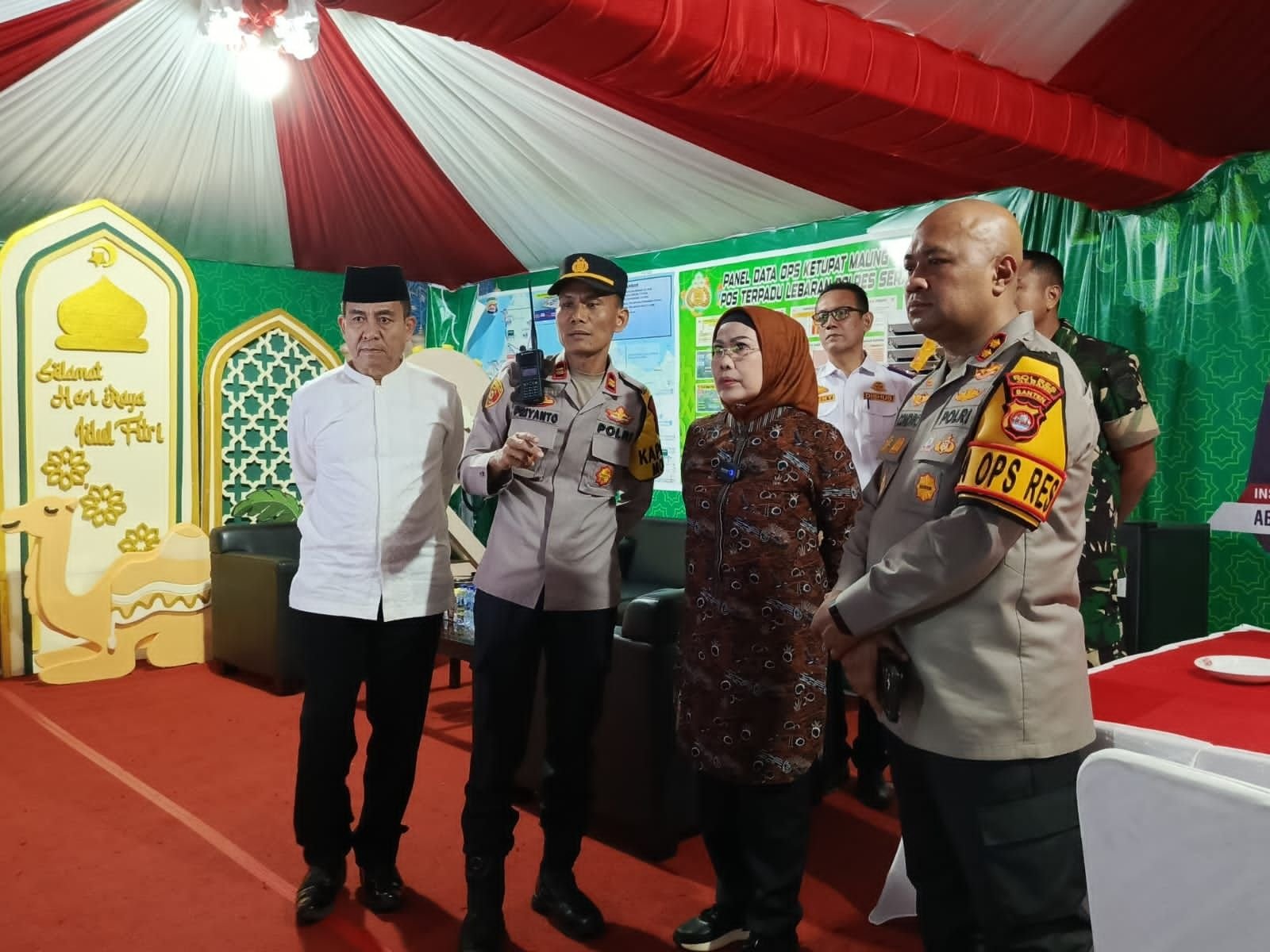 Nonstop Amankan Mudik Lebaran 2024, Bupati Serang Sampai Pesan Menyentuh untuk TNI-Polri 9 Nonstop Amankan Mudik Lebaran 2024, Bupati Serang Sampai Pesan Menyentuh untuk TNI-Polri