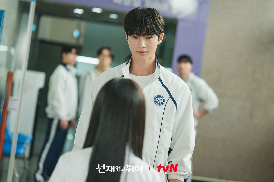 Jadwal Tayang Lovely Runner Episode 3 dan 4: Garis Polisi Tetap Ada di Masa Depan, Upaya Im Sol akan Sia-sia? 1 Jadwal Tayang Lovely Runner Episode 3 dan 4: Garis Polisi Tetap Ada di Masa Depan, Upaya Im Sol akan Sia-sia?