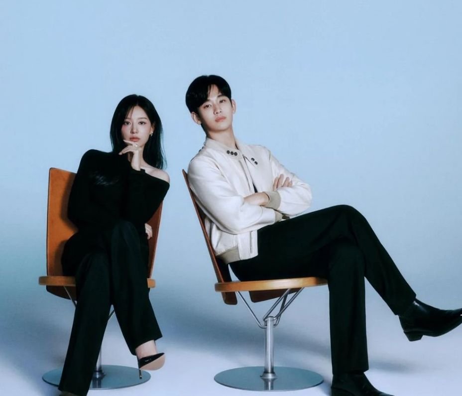 Episode Spesial Queen of Tears Isyaratkan Sad Ending? Ini Jadwal Penayangannya 4 Episode Spesial Queen of Tears Isyaratkan Sad Ending? Ini Jadwal Penayangannya