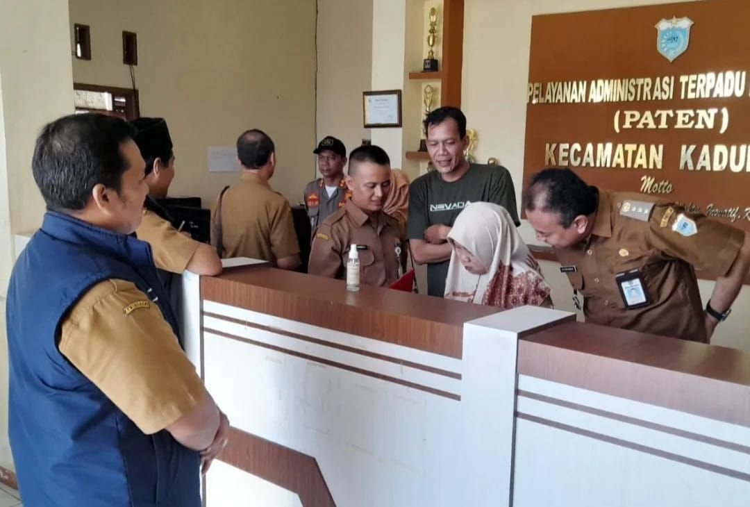 Hari Pertama Kerja, Kehadiran ASN Pemkab Pandeglang Capai 99 Persen 5 Hari Pertama Kerja, Kehadiran ASN Pemkab Pandeglang Capai 99 Persen
