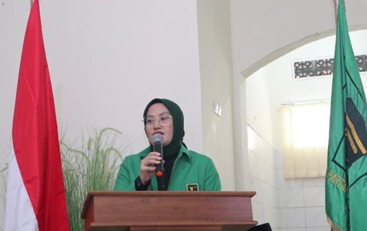 Neng Siti Julaeha Masuk Bursa Calon Bupati Lebak, Ini Katanya 1 Neng Siti Julaeha Masuk Bursa Calon Bupati Lebak, Ini Katanya