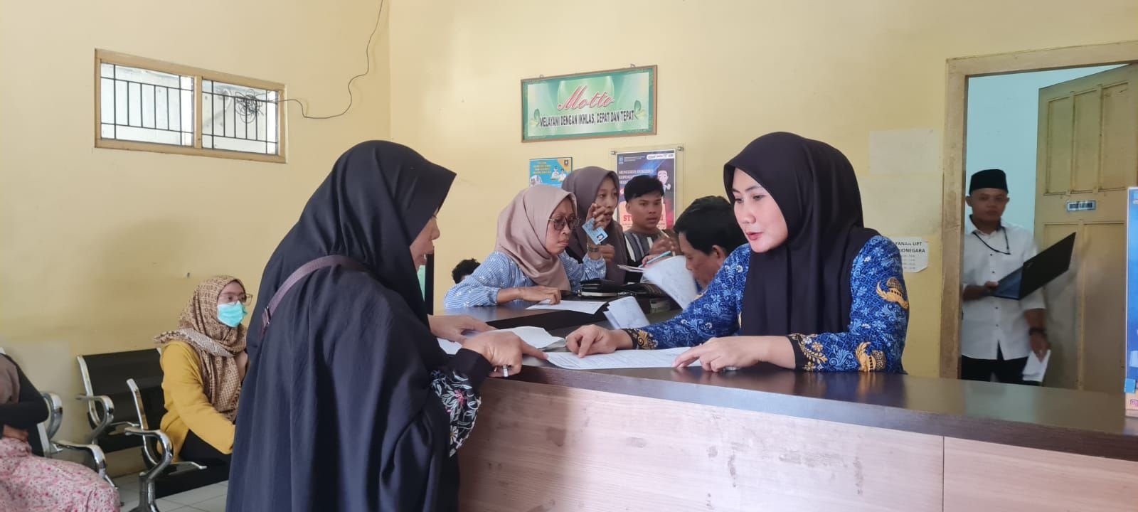 Pengurusan Adminduk di Kabupaten Serang Kini Bisa Lewat Aplikasi Serang Tatu Sambil Ngopi 1 Pengurusan Adminduk di Kabupaten Serang Kini Bisa Lewat Aplikasi Serang Tatu Sambil Ngopi