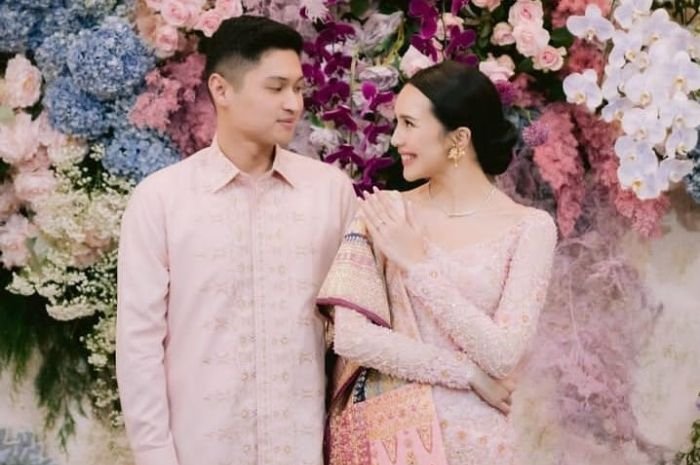 Bakal Jadi Royal Wedding di Banten? Ini Jadwal Pernikahan Anak Bupati Pandeglang Rizki Aulia Natakusumah Dengan Beby Tsabina 8 Bakal Jadi Royal Wedding di Banten? Ini Jadwal Pernikahan Anak Bupati Pandeglang Rizki Aulia Natakusumah Dengan Beby Tsabina