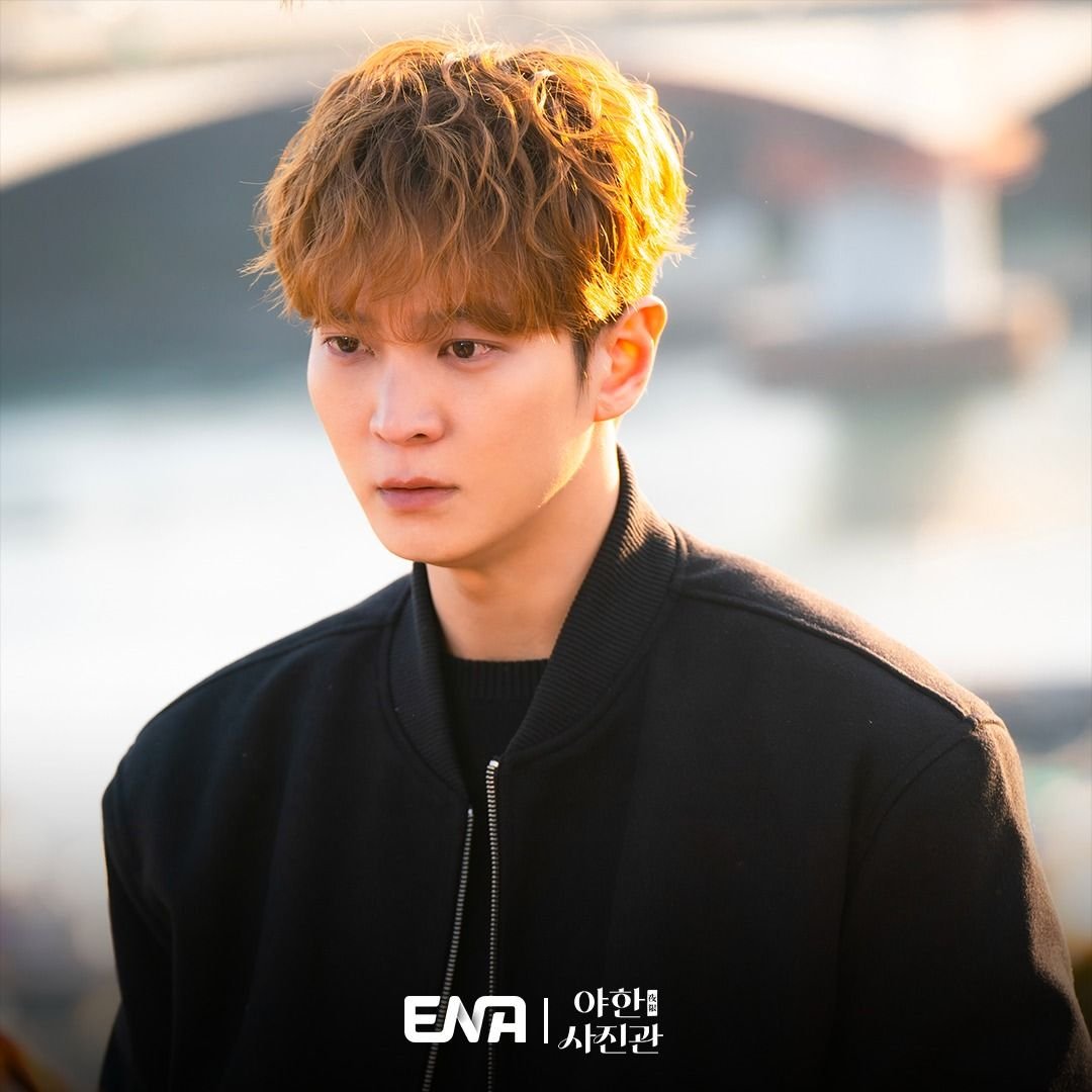 Nonton The Midnight Studio Episode 12 Sub Indo: Ki Joo Jadi Hantu, Kondisinya Kritis atau Sudah Meninggal? 4 Nonton The Midnight Studio Episode 12 Sub Indo: Ki Joo Jadi Hantu, Kondisinya Kritis atau Sudah Meninggal?