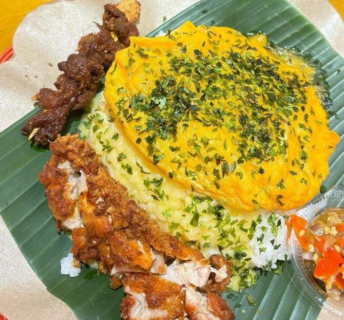 Perlu Dicoba, Makan Nasi Bungkus Jepang Ala Nasi Padang Harga Cuma Rp15 Ribuan 2 Perlu Dicoba, Makan Nasi Bungkus Jepang Ala Nasi Padang Harga Cuma Rp15 Ribuan