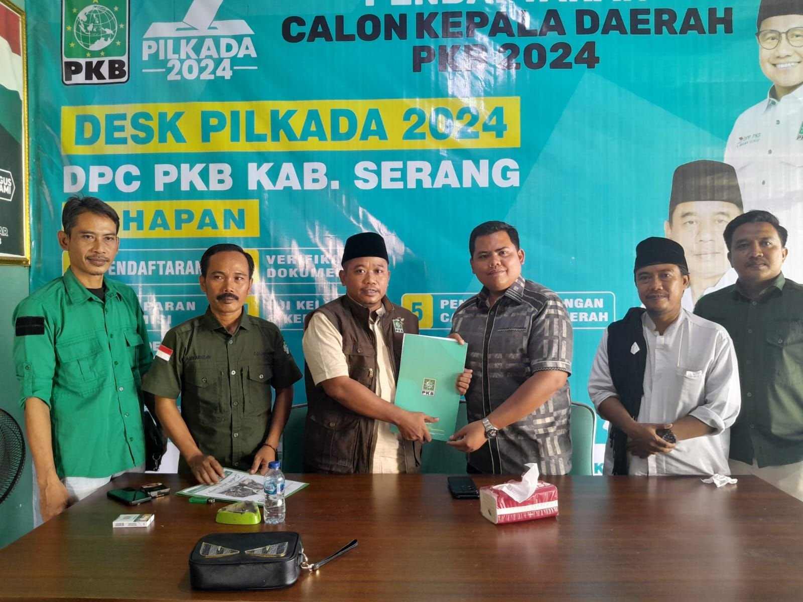 Ambil Formulir Penjaringan, Iip Miftahul Khoiry Buktikan Keseriusan Maju di Pilkada Kabupaten Serang 1 Ambil Formulir Penjaringan, Iip Miftahul Khoiry Buktikan Keseriusan Maju di Pilkada Kabupaten Serang