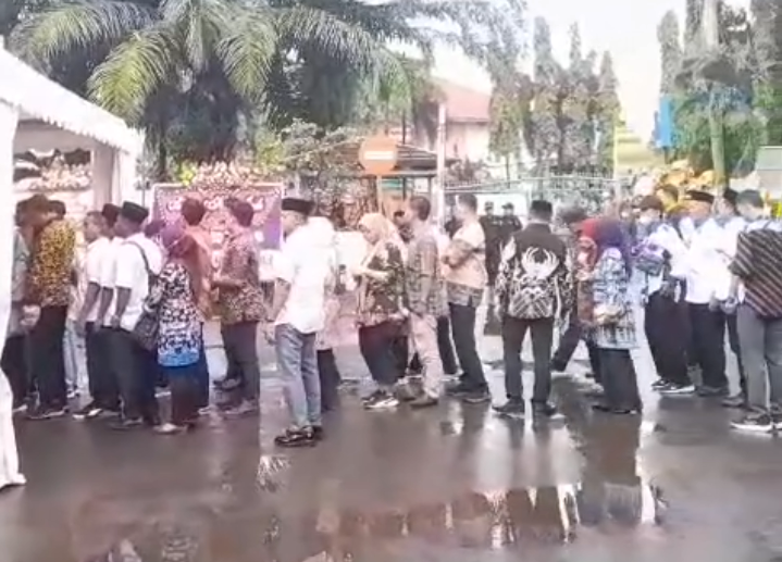Acara HUT Kota Cilegon Ke-25 Tahun Diselimuti Udara Sejuk Karena Habis Hujan 9 Acara HUT Kota Cilegon Ke-25 Tahun Diselimuti Udara Sejuk Karena Habis Hujan