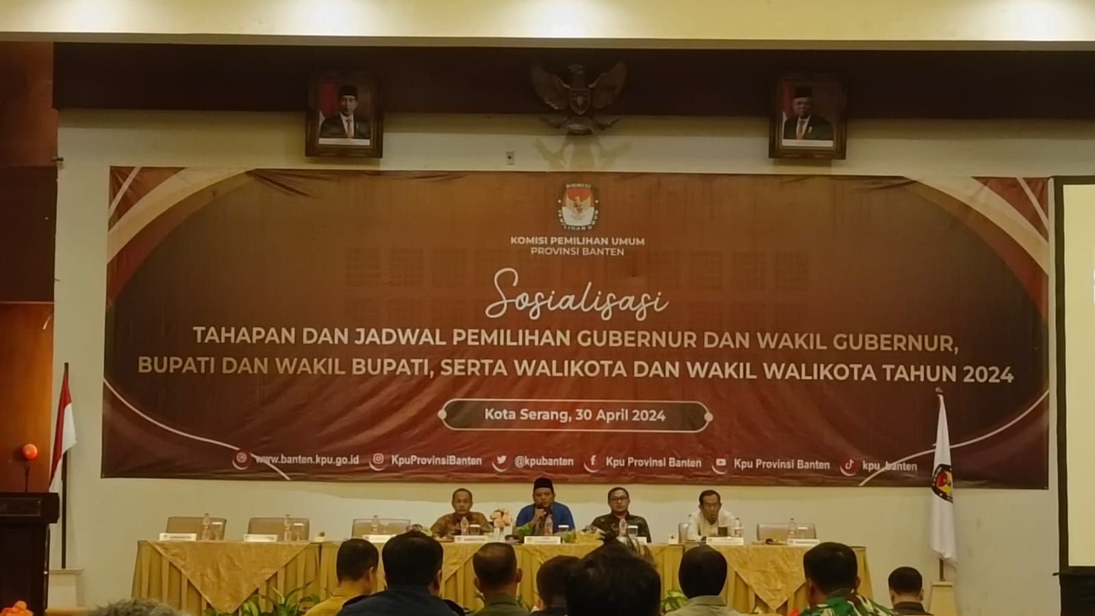 KPU Banten Belum Bisa Tetapkan Caleg Terpilih Hasil Pemilu 2024, Ini Penyebabnya 4 KPU Banten Belum Bisa Tetapkan Caleg Terpilih Hasil Pemilu 2024, Ini Penyebabnya
