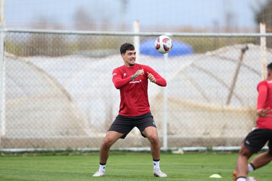 Shayne Pattynama Beri Suntikan Motivasi Usai Kekalahan Timnas Indonesia Lawan Uzbekistan 5 Shayne Pattynama Beri Suntikan Motivasi Usai Kekalahan Timnas Indonesia Lawan Uzbekistan