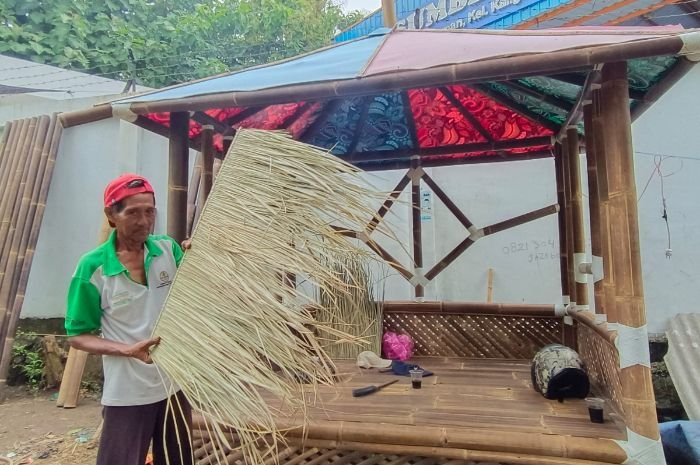 Buat Tampilan Rumah Lebih Estetik dan Cantik dengan Saung Gazebo, Berapa Biayanya? 4 Buat Tampilan Rumah Lebih Estetik dan Cantik dengan Saung Gazebo, Berapa Biayanya?