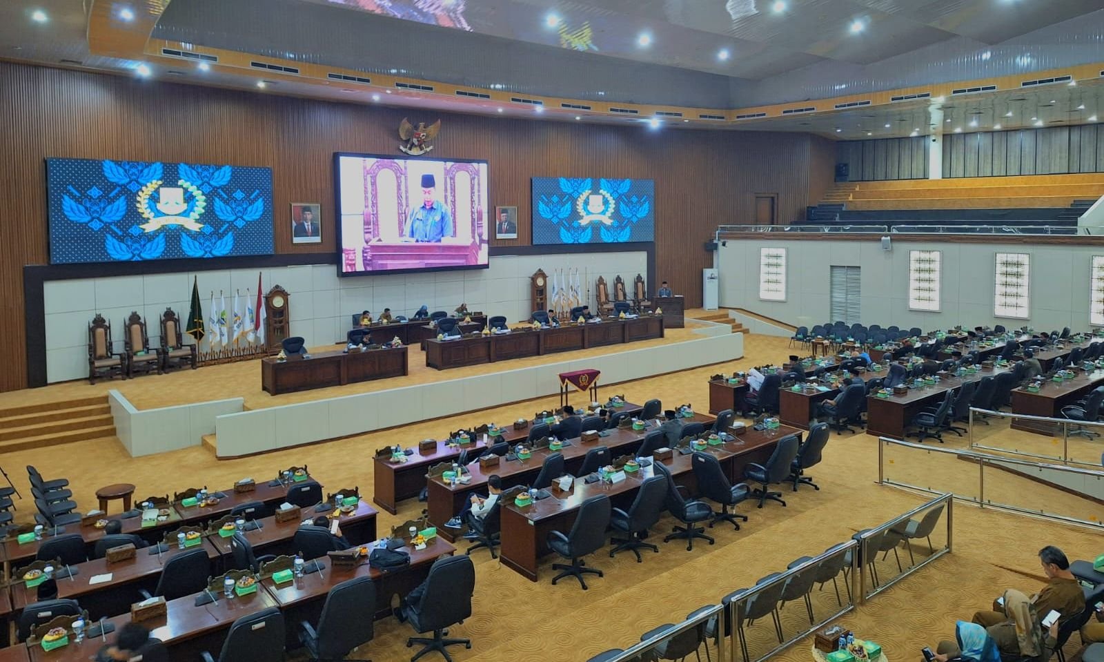 Beri 20 Catatan, DPRD Jadikan Penyelesaian Honorer Sebagai PR Utama Pj Gubernur Banten 7 Beri 20 Catatan, DPRD Jadikan Penyelesaian Honorer Sebagai PR Utama Pj Gubernur Banten