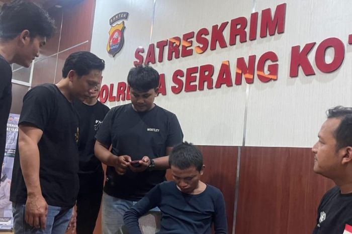 Pemilik Salon Kecantikan di Kota Serang Maafkan Preman Pelaku Perusakan Toko, Bang Jago Bebas? 1 Pemilik Salon Kecantikan di Kota Serang Maafkan Preman Pelaku Perusakan Toko, Bang Jago Bebas?