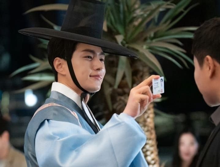 Dare To Love Me Episode 1 Sub Indo: Hijrah ke Seoul, Kim Myung Soo Susah Beradaptasi?