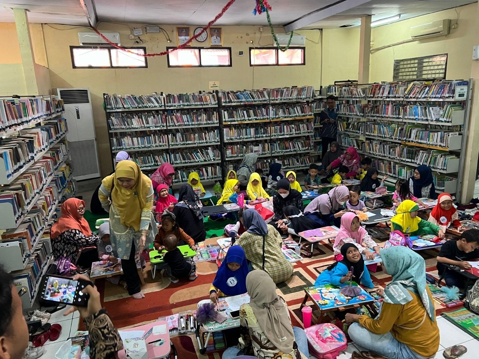 Gebyar Literasi DPK Kota Cilegon, Anak-anak Antusias Ikuti Lomba Mewarnai